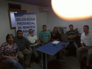 Los trabajadores de FANAZUL se reunieron con la Directora Provincial de Miner�a